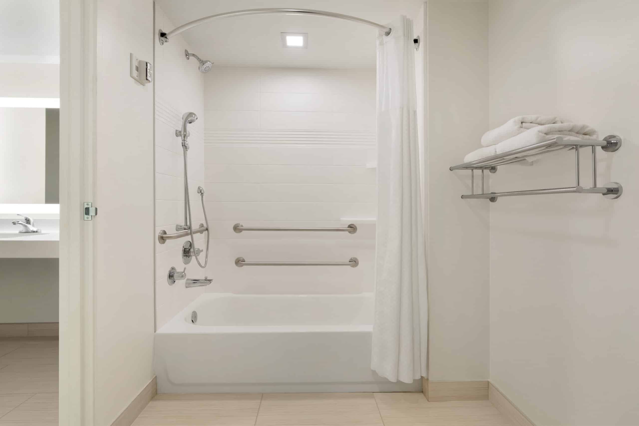 The Kendrick Hotel - Accessible Bathroom